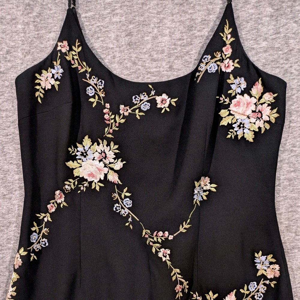 Maggy London Black Sheath Dress Floral Embroidery Beaded Straps Size 12 - Picture 2 of 7